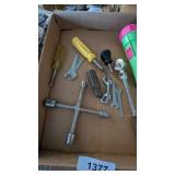 Ratchet, Wrenches, Flashlight, Other