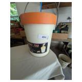 Plano Bait Bucket - lid damaged