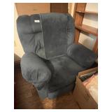 Blue Recliner -*