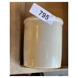 Robinson Ransbottom One Quart Crock