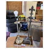 Lamp No Shade & Decor Hook