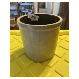 Monmouth Pottery 1 Gallon Stoneware Crock -**