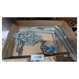 Small Chain, Brackets