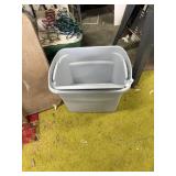 Tote w/ Lid + Condiment Picnic Table, +