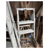 Aluminum Step Ladder - 2ft.