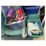 (2) Tote w/ Lids +