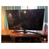 Samsung 50" TV w/ Remote + LG DVD Player No Remote