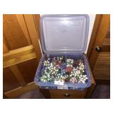 Storage Tote w/ Lid + Mini Flowers