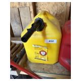 (1) Yellow Gas Can