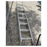 Extension Ladder / 15 ft