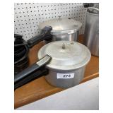 (2) Pressure Cookers w/ Jigglers