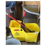 Rubbermaid Mop Bucket & Mop