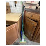 Mops & Brooms