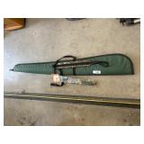 Soft Sided Gun Case w/ (2) Camo Rifle Straps