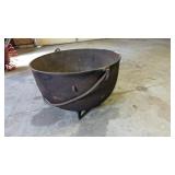 Cast Iron Kettle w/ Legs - 26'' Dia