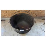 Cast Iron Kettle w/ Legs - 25.5'' Dia