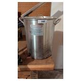 Aluminum Stockpot w/ Lid