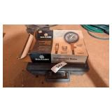Compression Tester & Vacuum Tester