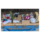 Christmas Bulbs, Lights & Light-Ups