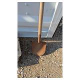 (1) Gooseneck Shovel