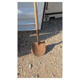 (1) Gooseneck Shovel
