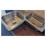 Double Bowl Sink (33 x 18 x 6)