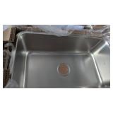 Karran SS Undermount Sink (30-1/8" x 18" x 9")