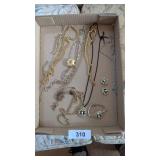 Cameo Sets & Other Necklaces