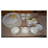 Floral Snack Set: (8) Plates & (8) Cups