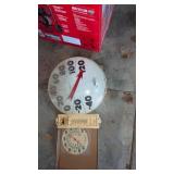 (3) Outdoor Thermometers