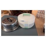 Chrome Cake Carrier + Plastic Cake Carrier