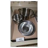 Stainless Steel Steamer & Small Mixing Bowls