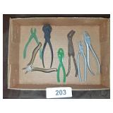 (7) Pliers