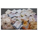 Ladies Vintage Handkerchiefs Hankies