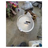 Stew Pot w/ (2) Lids