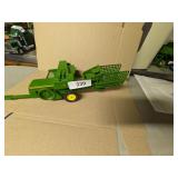 John Deere 348 Square Baler