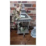 Metal Lantern Stand