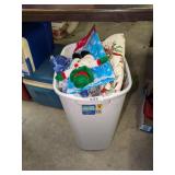 Trash w/ Christmas