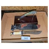 (2) Knives