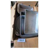 Assorted Pans & Cupcake Pans
