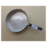 Vintage Wagner Ware Aluminum Skillet - 11.5"