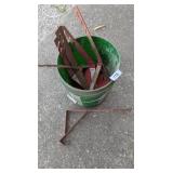 Bucket w/ (6) Roof Jacks