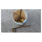 Bucket w/ (4) Roof Jacks