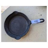 Cast Iron Skillet - 8"