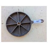 Lodge Cast Iron Cornbread Skillet - 9"