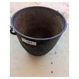 #8 Cast Iron Kettle - 10.5"