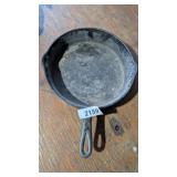 #8 10.5" Cast Iron Skillet