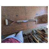 True Temper Shovel