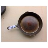 #7 Griswold Cast Iron Skillet - 9.5"