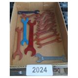 (13) Wrenches